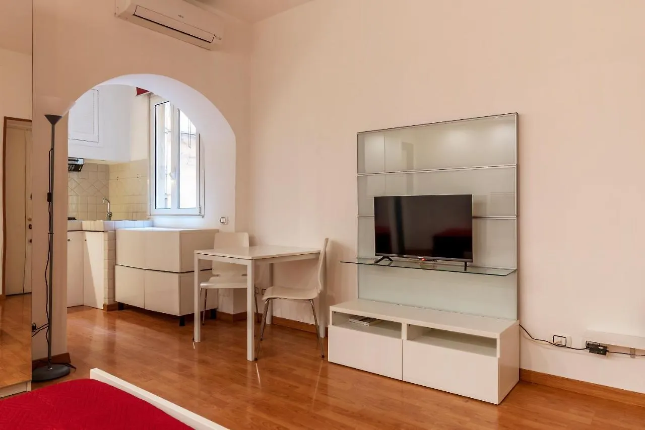 דירה רומא Trastevere & San Cosimato Studio Flat